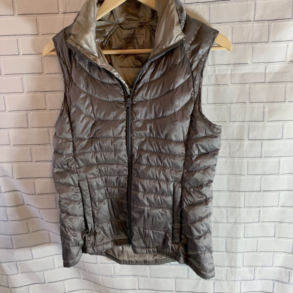 Bernardo Pewter Goose Down Puffer Vest Size S